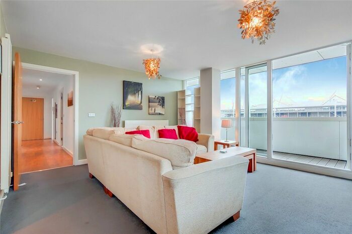 2 Bedroom Flat To Rent In Eastern Quay Apartments, Rayleigh Road, London, E16