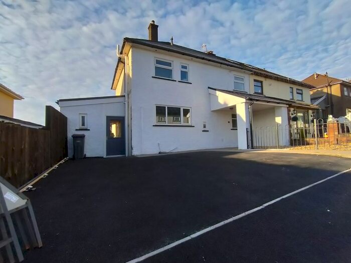 3 Bedroom Semi-Detached House To Rent In Mount Road, Trevethin, Pontypool, NP4