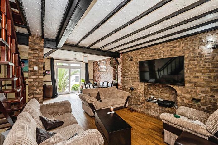 5 Bedroom Terraced House For Sale In Kinley Street, St. Thomas, Swansea, SA1