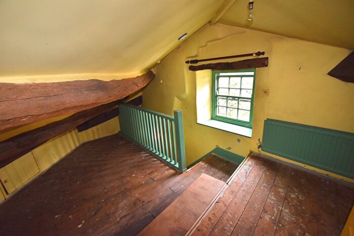 1 Bedroom End Of Terrace House For Sale In Church Street, Hayfield, High Peak, Derbyshire, SK22