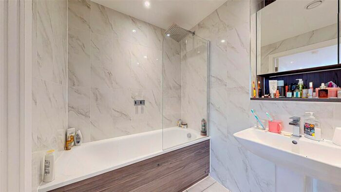 1 Bedroom Apartment For Sale In East Tower, Owen Street, Manchester, M15