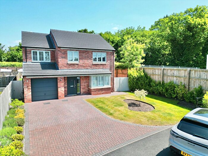 4 Bedroom Detached House For Sale In Tudor Close, Market Drayton, TF9