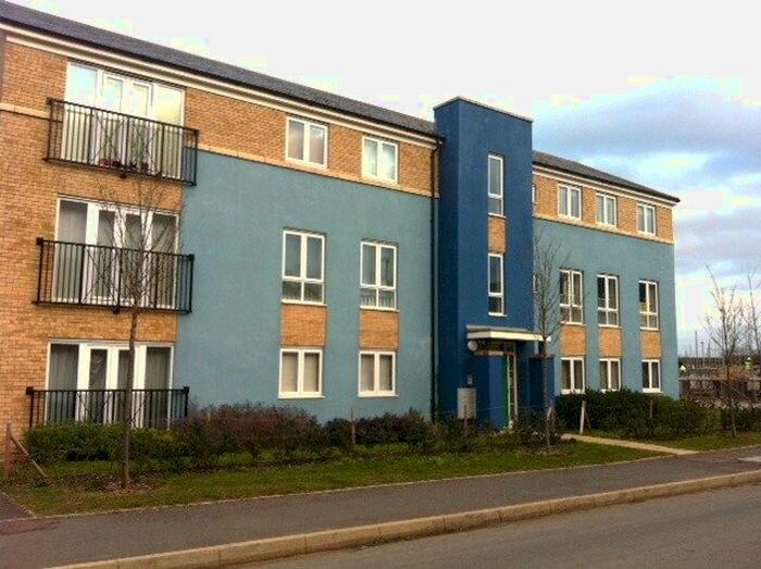 2 Bedroom Flat To Rent In Chieftain Way, Cambridge, CB4