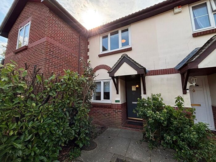 2 Bedroom Terraced House To Rent In Keats Avenue, Redhill, RH1
