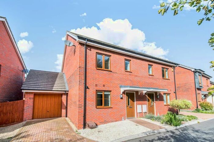 3 Bedroom Semi-Detached House To Rent In Sheepwash Court, Basingstoke RG24