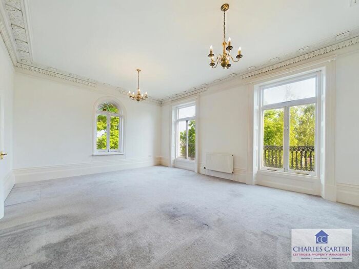 2 Bedroom Flat To Rent In Clarence Square, Cheltenham, GL50