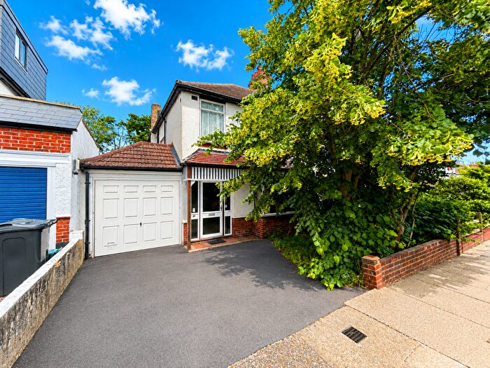3 Bedroom Semi-Detached House For Sale In Alexandra Crescent, Bromley, BR1