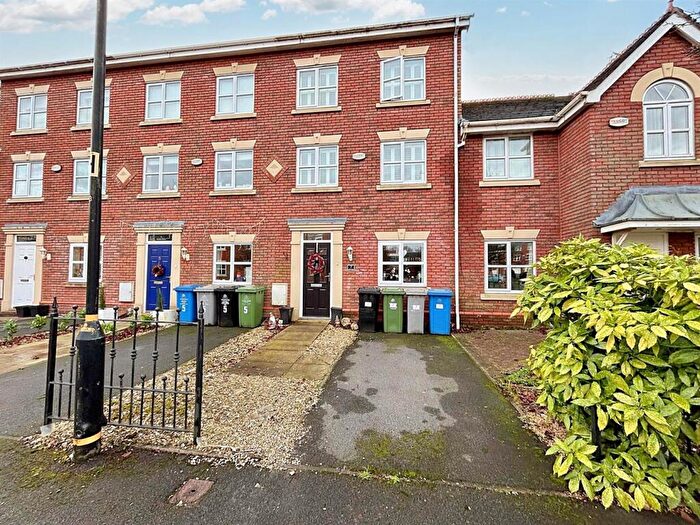 4 Bedroom House For Sale In Ruskin Drive, Sale, M33