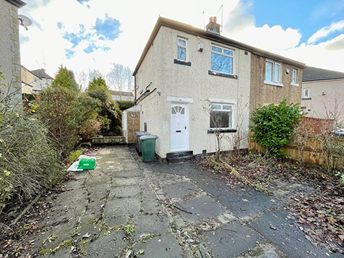 2 Bedroom Semi Detached House To Rent In Ashbourne Road, Bradford, BD2