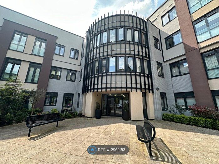 1 Bedroom Flat To Rent In Broadoaks, Solihull, B91