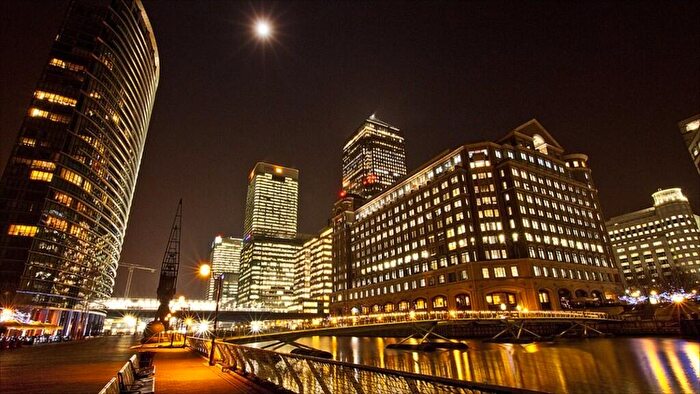 2 Bedroom Apartment To Rent In West India Quay Hertsmere Road, E14