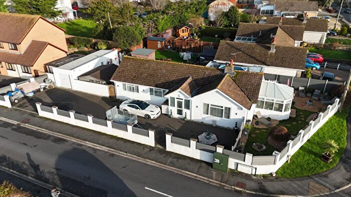 3 Bedroom Detached Bungalow For Sale In Beechwood Avenue, Locking, Weston-Super-Mare, BS24