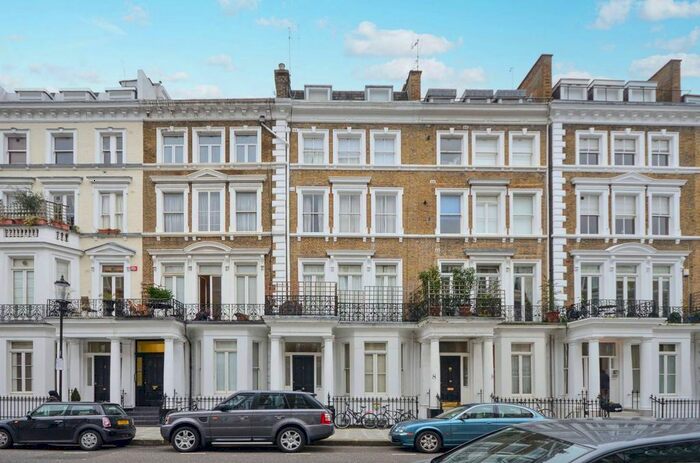 Studio To Rent In Collingham Place, South Kensington, London, SW5