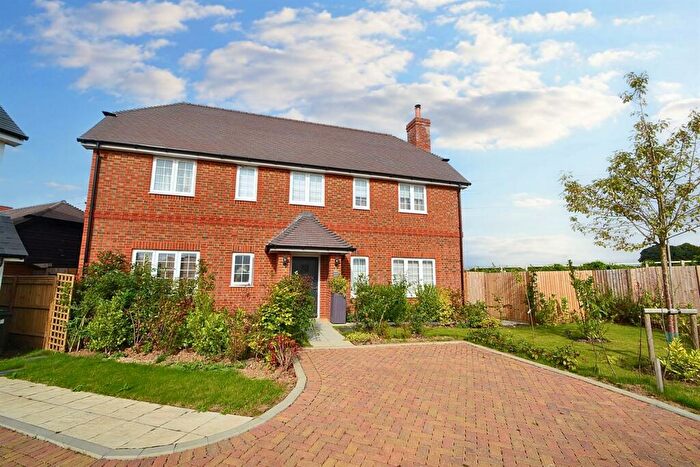 4 Bedroom Detached House For Sale In Hurstbourne Priors, RG28