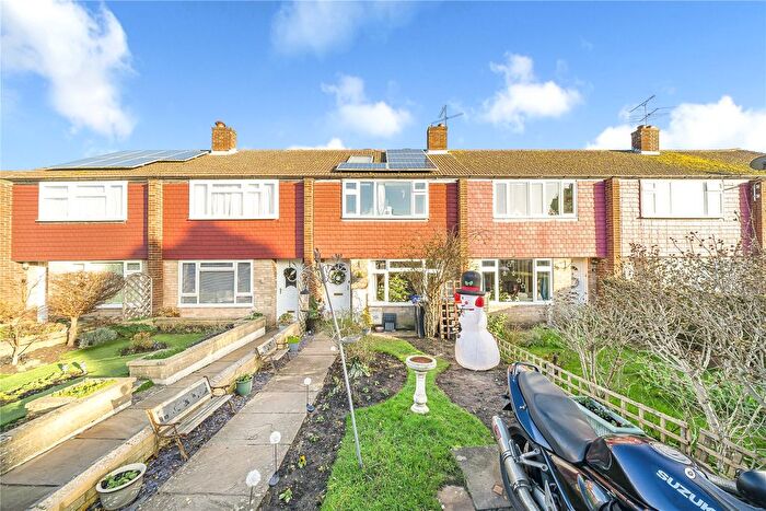 4 Bedroom Terraced House For Sale In Knaphill, Woking, Surrey, GU21