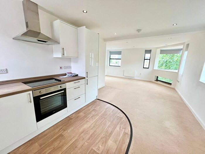 2 Bedroom Flat To Rent In Spencer Parade, Northampton, NN1