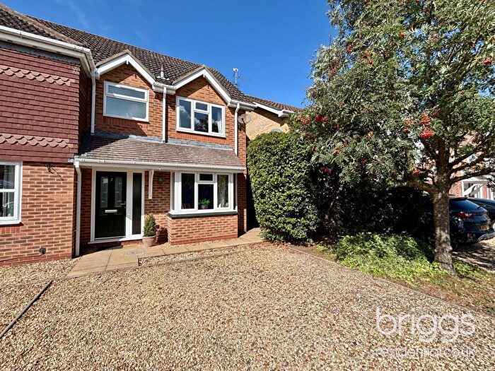 3 Bedroom Semi-Detached House For Sale In Ryefield, Langtoft, Market Deeping, PE6