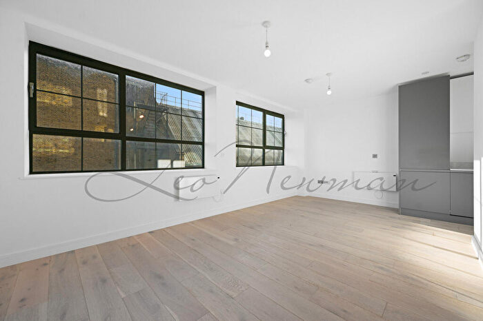 Studio To Rent In Caroline Street, London, E1