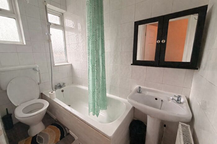 1 Bedroom Flat To Rent In Civic Square, Tilbury, RM18