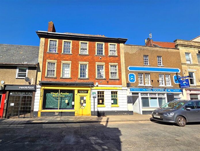 3 Bedroom Terraced House For Sale In Northgate Street, Devizes, SN10