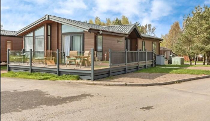 2 Bedroom Mobile/park Home For Sale In Felton, Morpeth, NE65