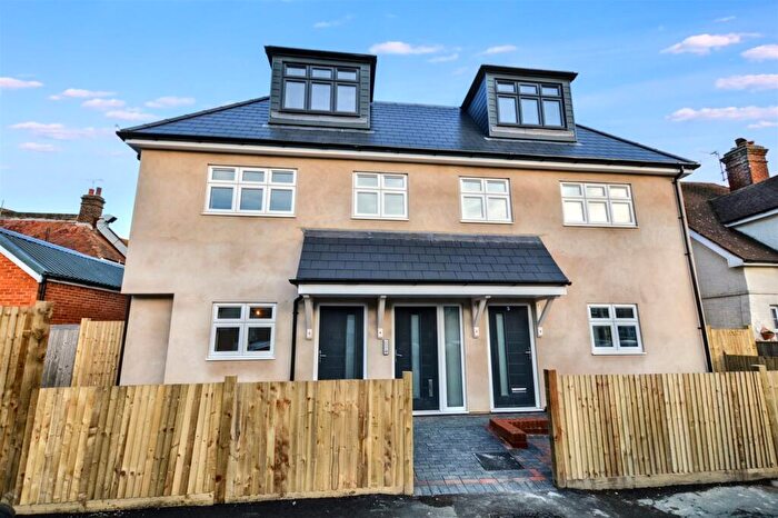 1 Bedroom Flat To Rent In - Elm Grove, Eastbourne, BN22