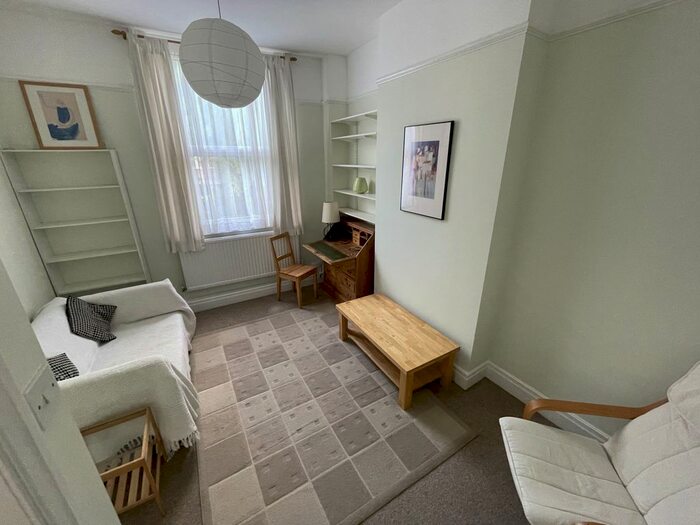 1 Bedroom Flat To Rent In Dartmouth Park Hill, London, NW5