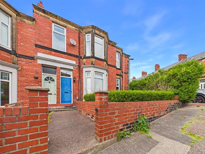 2 Bedroom Flat For Sale In Cotterdale Avenue, Gateshead, NE8