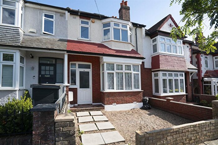 5 Bedroom Terraced House To Rent In Lingwell Road, London, SW17