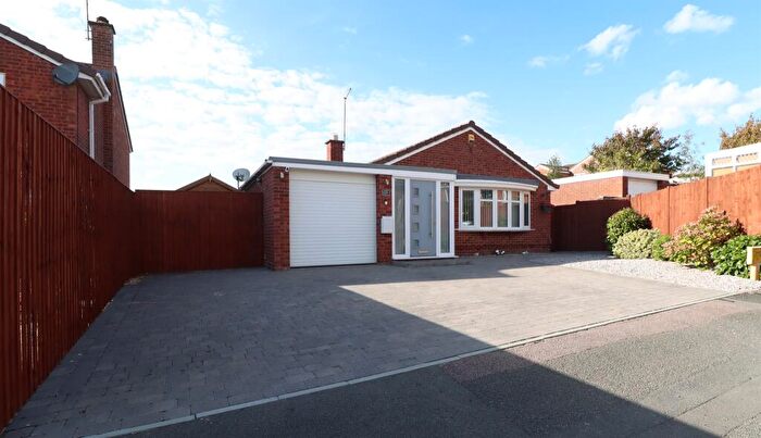3 Bedroom Detached Bungalow For Sale In Playford Close, Rothwell, Kettering, NN14