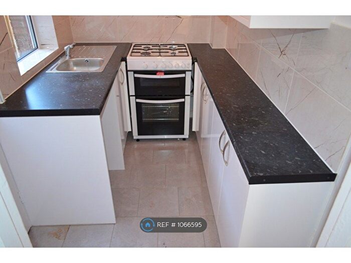 2 Bedroom Terraced House To Rent In Medway Street, Leicester, LE2