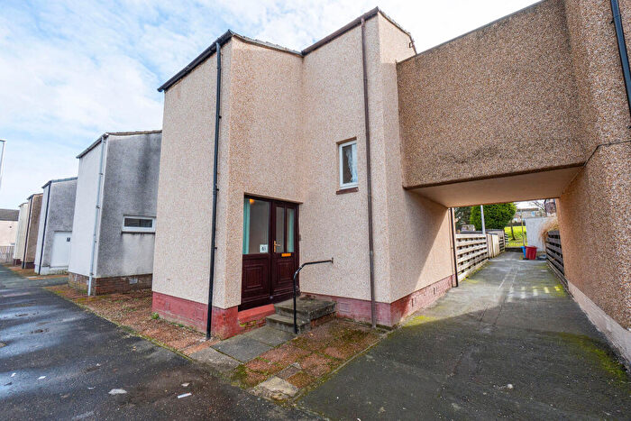 3 Bedroom End Of Terrace House For Sale In Braes View, Denny, FK6