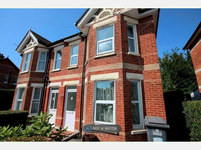 6 Bedroom Semi-Detached House To Rent In Osborne Road, Bournemouth, BH9