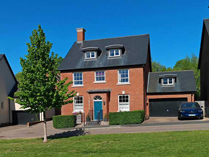 5 Bedroom Detached House To Rent In Austin Drive, Winchester, SO22