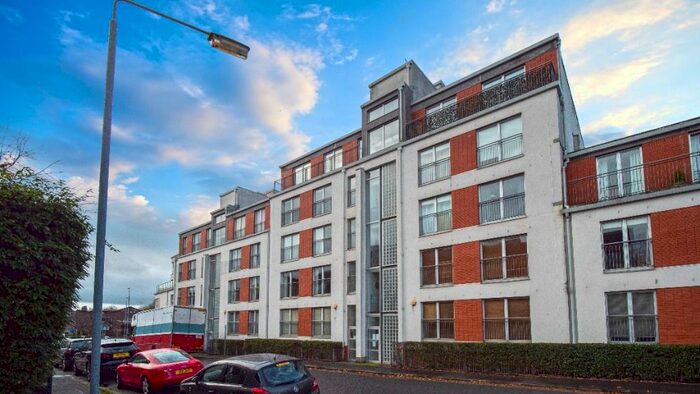 2 Bedroom Flat To Rent In Ascot Gate, Anniesland, Glasgow G12