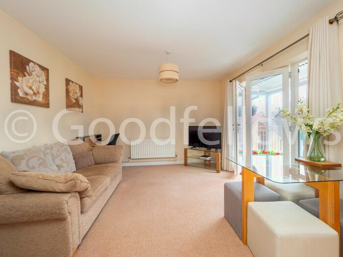 1 Bedroom Flat To Rent In Hengist Way, Wallington, Surrey, SM6