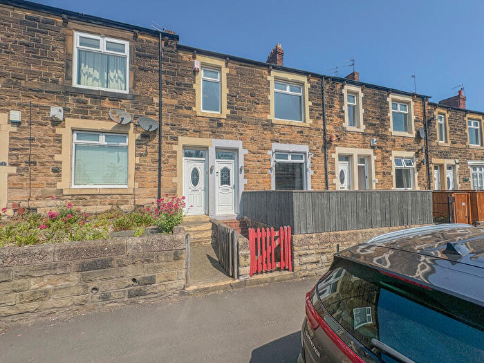2 Bedroom Flat For Sale In Elmfield Terrace, Pelaw, Felling, Gateshead, NE10