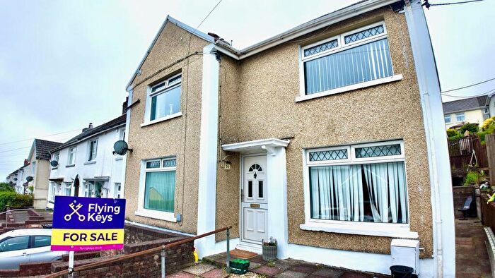 3 Bedroom Semi Detached House For Sale In Fflorens Road, Newbridge, NP11