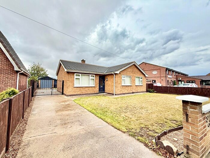 3 Bedroom Detached Bungalow To Rent In Grange Road, Newark, NG24