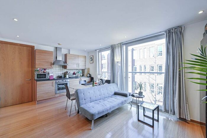 1 Bedroom Flat For Sale In Rochester Row, Westminster, London, SW1P
