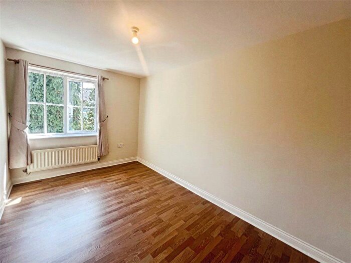 2 Bedroom Flat To Rent In Copse Road, St. Johns, Woking, Surrey, GU21