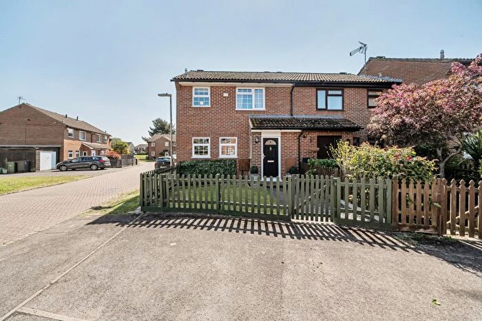 2 Bedroom Terraced House For Sale In Spackman Close, Thatcham, RG19