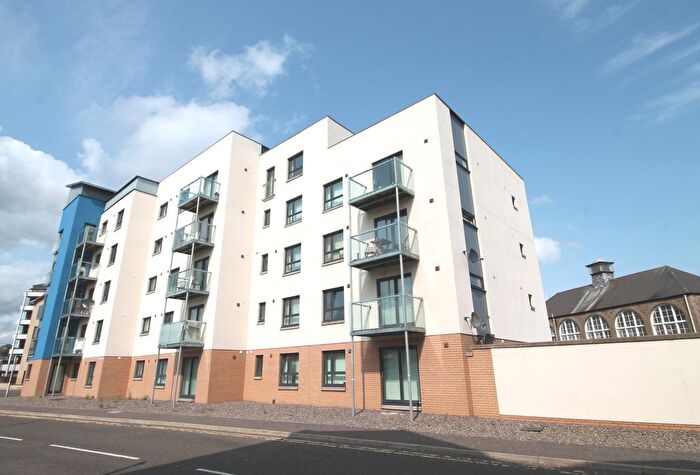 3 Bedroom Flat To Rent In Bellfield Street, Dundee, DD1