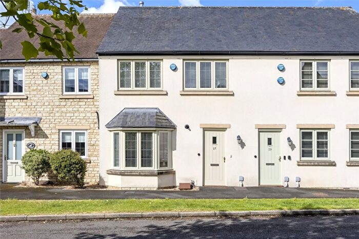 3 Bedroom Terraced House For Sale In Gordon Close, Broadway, Worcestershire, WR12