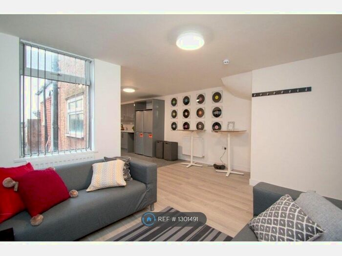 6 Bedroom Terraced House To Rent In Cotswold Street, Liverpool L7