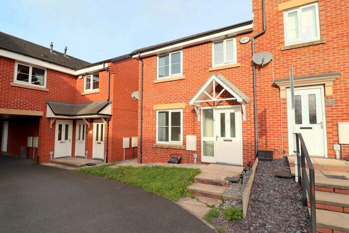 3 Bedroom Terraced House To Rent In Kirkland Court, Blackburn, BB1