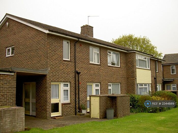 2 Bedroom Flat To Rent In Beechwood Court, Bognor Regis, PO21