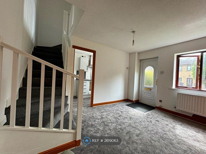 1 Bedroom Semi-detached House To Rent In Pierce Close, Padiham, Burnley, BB12