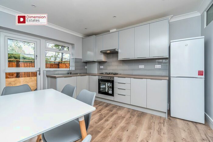 3 Bedroom Maisonette To Rent In Fourth Avenue, Manor Park, London, E12