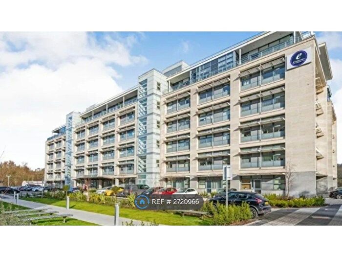 1 Bedroom Flat To Rent In Edinburgh House, Harlow, CM20